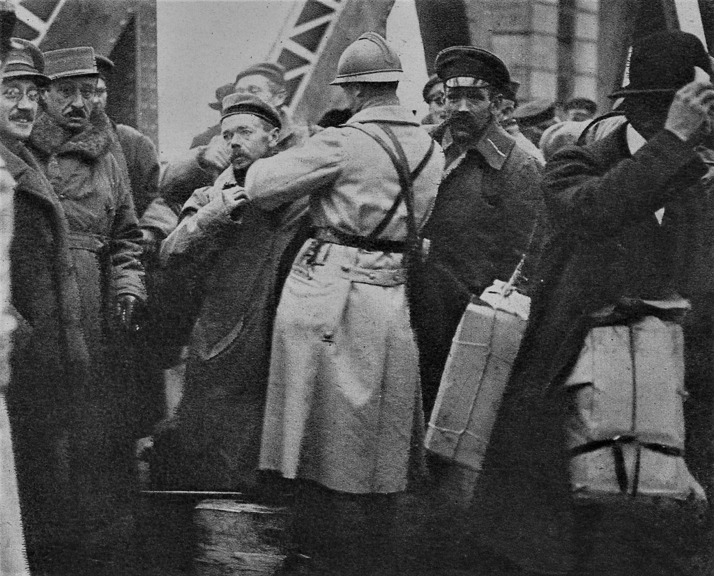 1918 : Accueil brutal de nos Feldgrauen par les Poilus au pont de&nbsp;Kehl