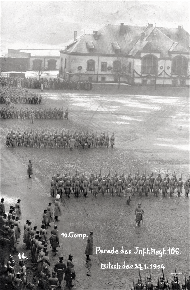 Screenshot_2019-06-03  Parade des Inft Regt 166 Bitsch den 27 1 1914 .png